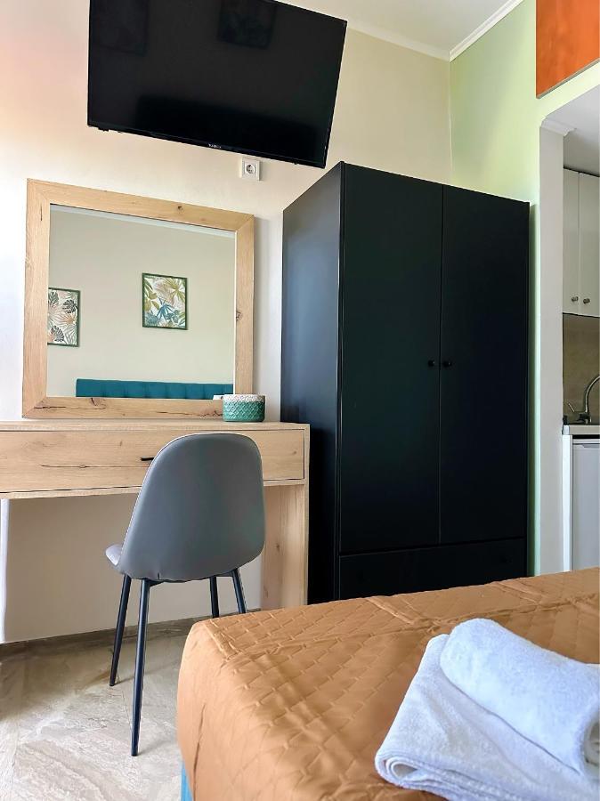 Hotel Palmera Сарти Екстериор снимка