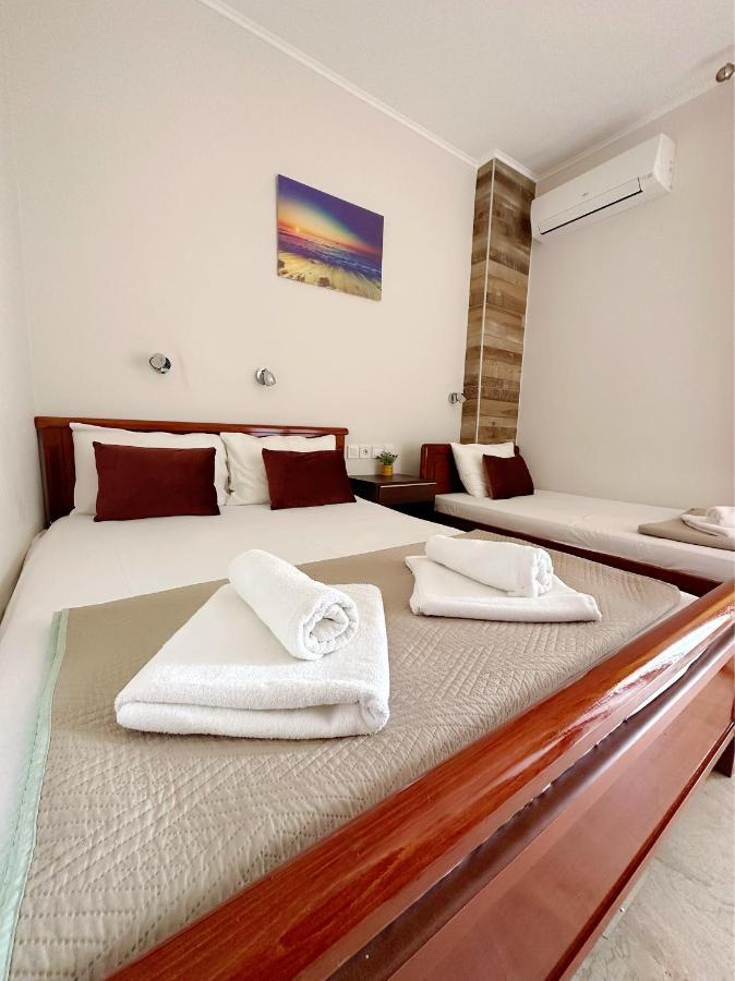 Hotel Palmera Сарти Екстериор снимка