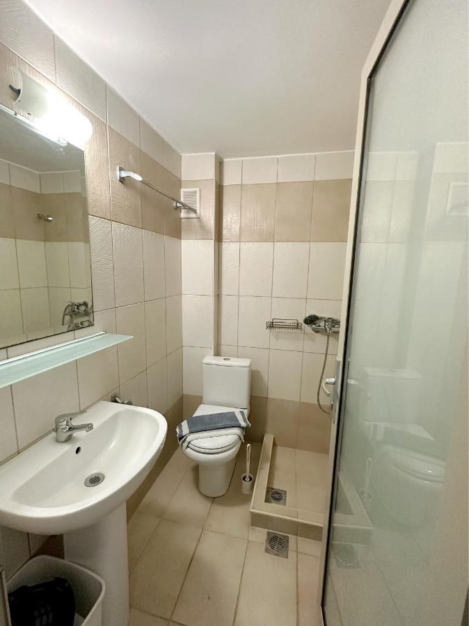 Hotel Palmera Сарти Екстериор снимка