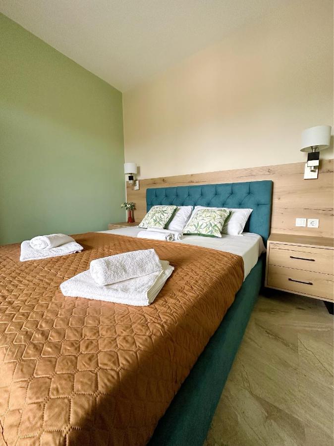 Hotel Palmera Сарти Екстериор снимка