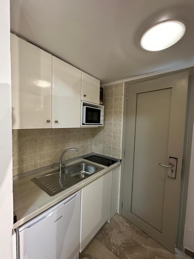 Hotel Palmera Сарти Екстериор снимка